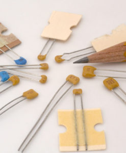 Take you to know about monolithic capacitors.